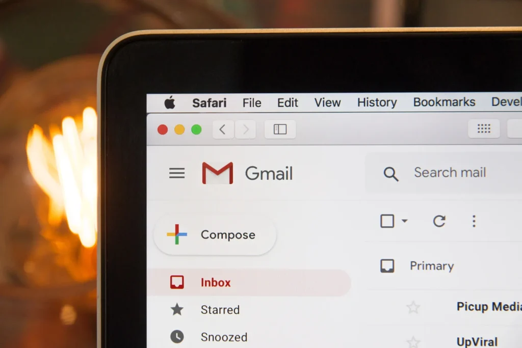 Zdjęcie przedstawiające skrzynkę mailową